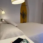 - La Corte Dei Mercanti - Centro Storico Apartament Stresa