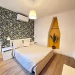 - La Corte Dei Mercanti - Centro Storico Apartament Stresa