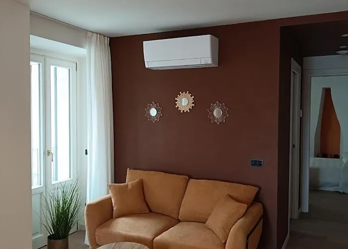 - La Corte Dei Mercanti - Centro Storico Apartmán Stresa