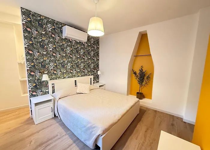 - La Corte Dei Mercanti - Centro Storico Apartmán Stresa