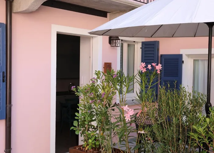 - La Corte Dei Mercanti - Centro Storico Apartmán Stresa